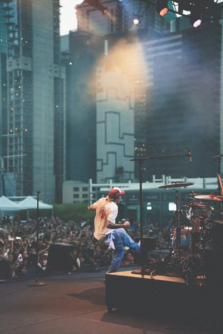 Concert photo shared on Dumpit film camera app